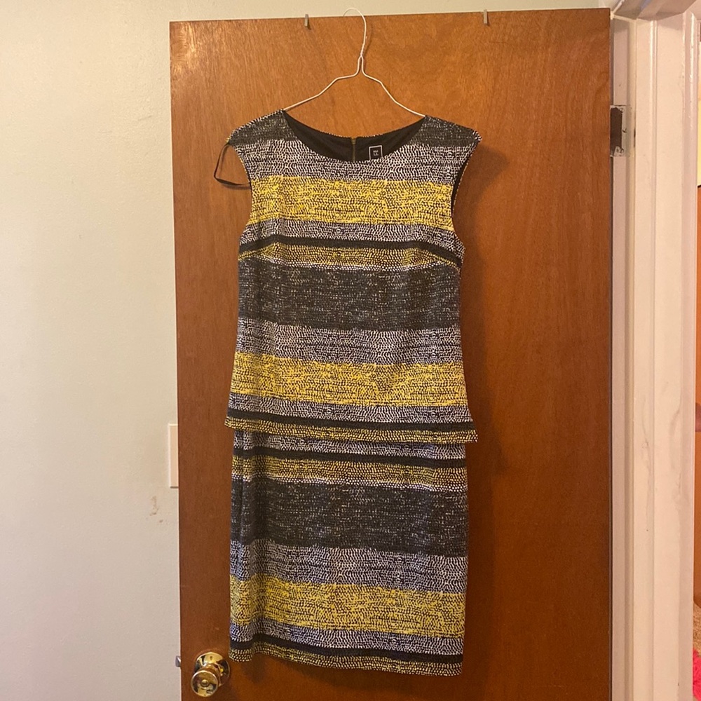 RM LL Black and Yellow One-Piece Sleeveless Dress